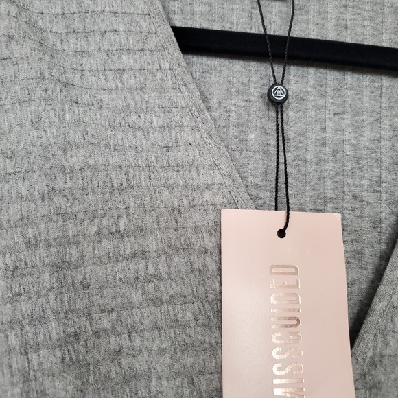 Dress - Picture 5 of 7